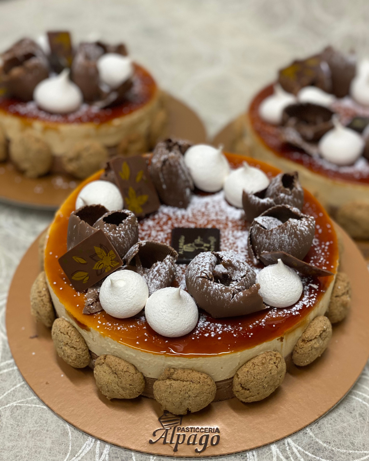 Mousse con glassa all'amaretto